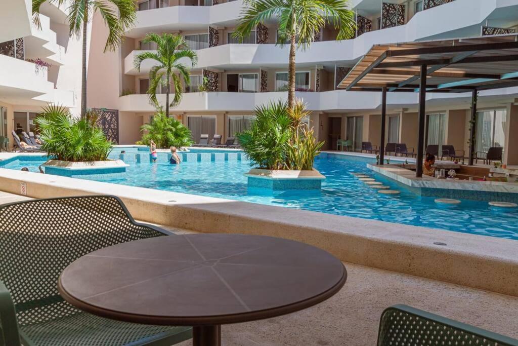 Apartamento Luxury Swim-up